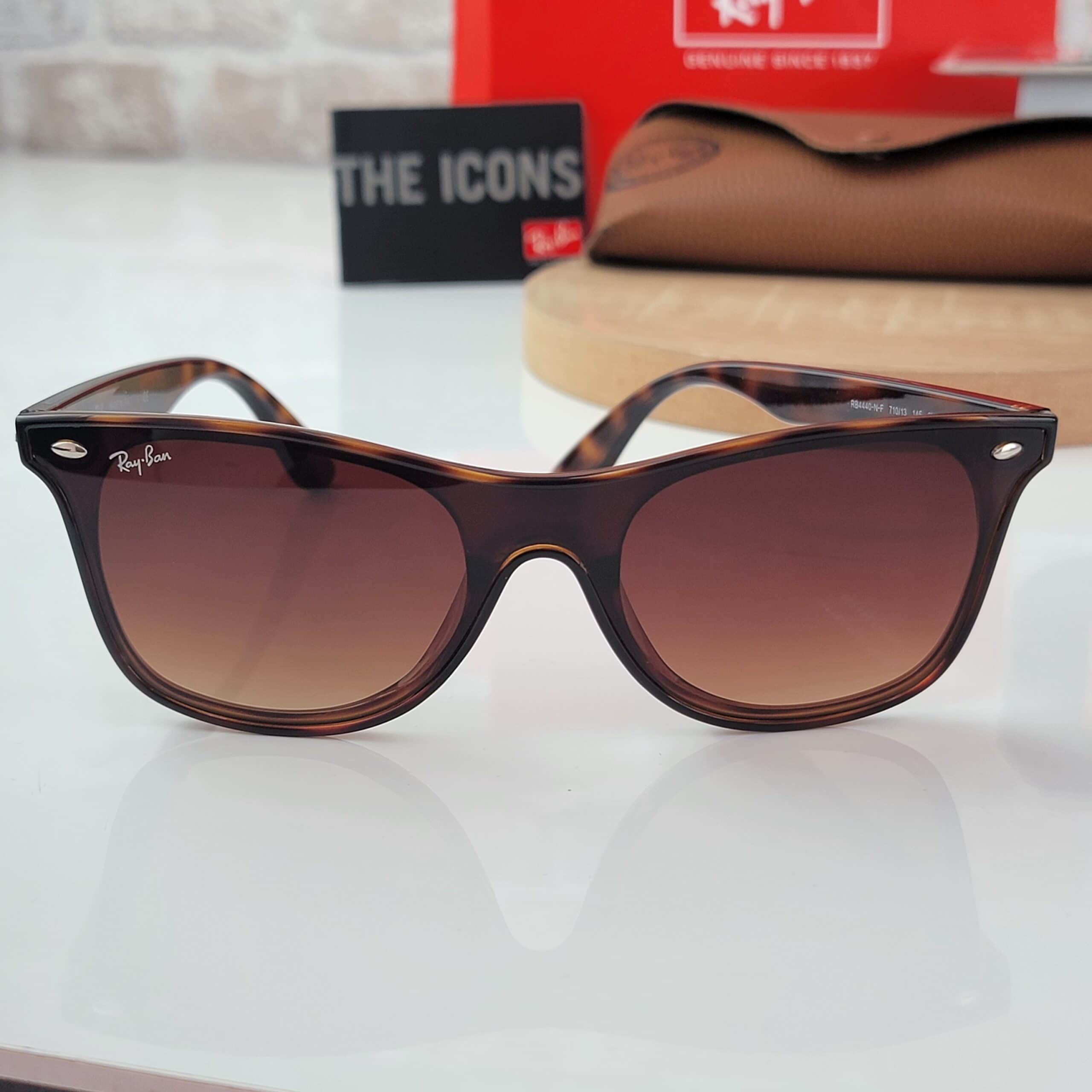 Lunette Ray-Ban RB4440N 71013-2